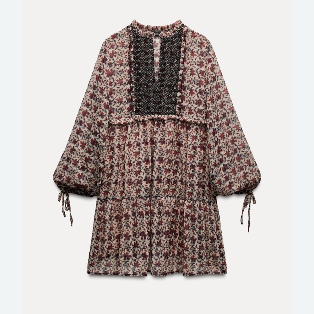 ZARA Beautiful & Ethereal Floral Long Sleeve Dress with quilted bib🔥🔥🔥